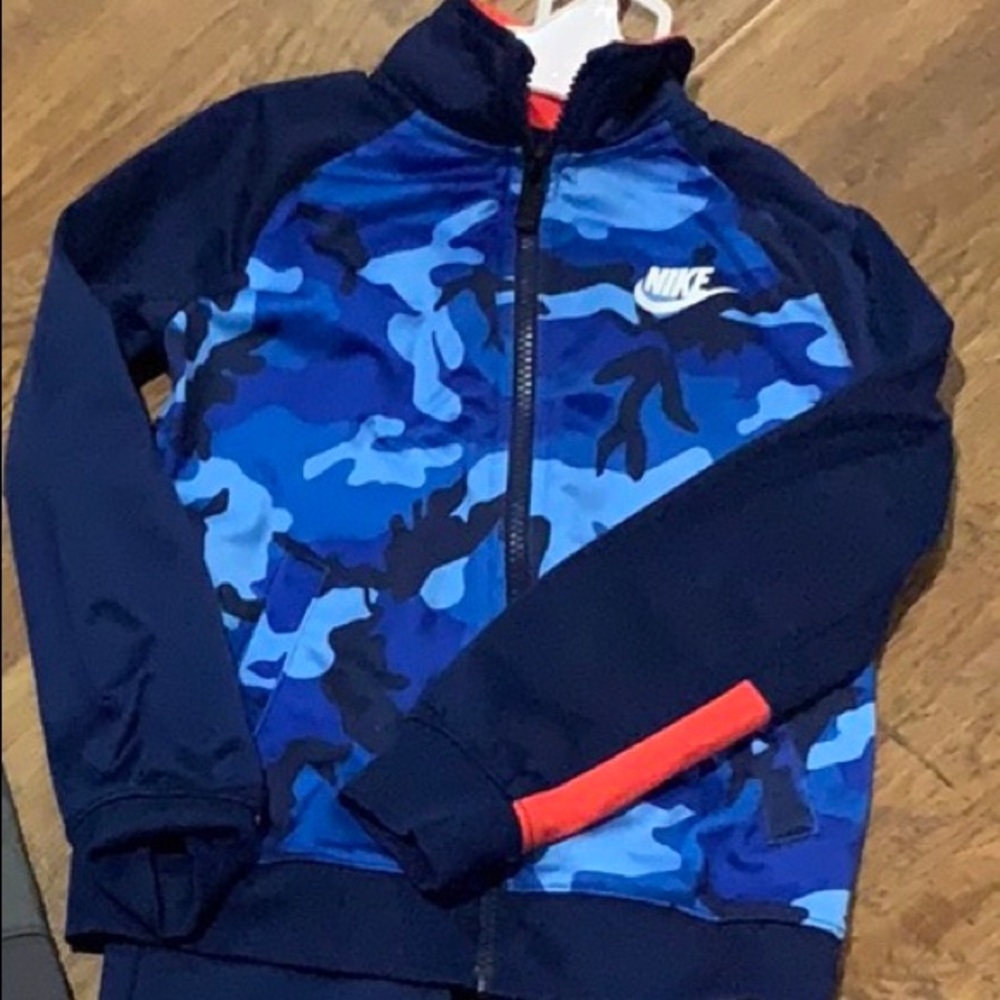 Nike Track Suit